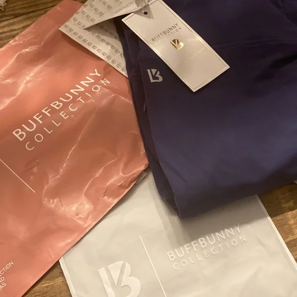 Buffbunny Jewel Jogger - Picture 1 of 11